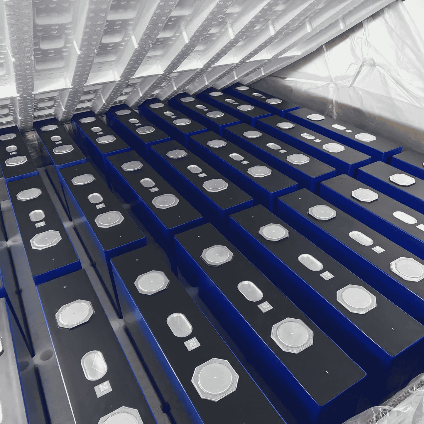 Cellule de batterie prismatique LFP LF560K 3,2 V pour système de stockage d'énergie EV MB56 628 Ah, 8 000 cycles