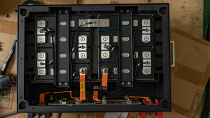 Zestawy akumulatorów ESS LifePO4 DIY do montażu w stosie 25,6 V, 280 Ah, 314 Ah, 8 kWh, bez ogniw